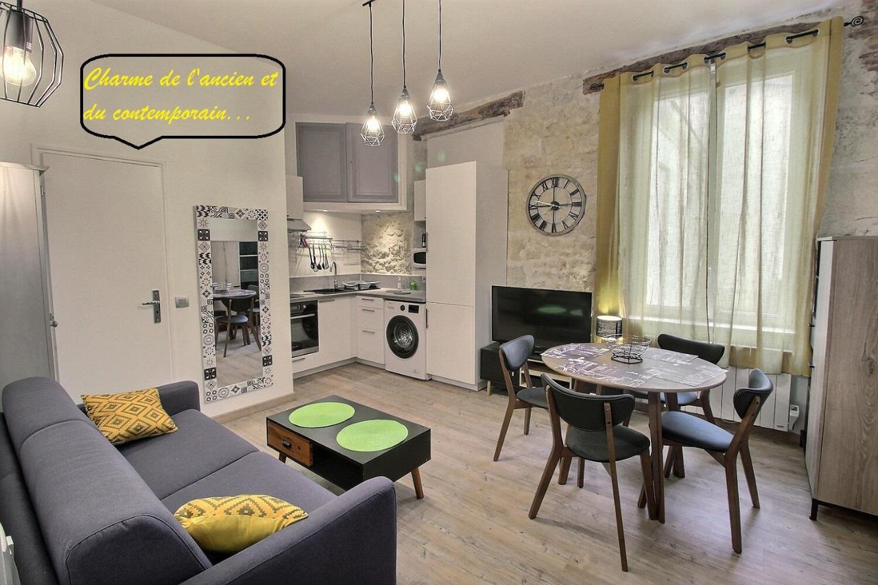 Appartement De Charme Dans Immeuble Haussmannien Perigueux Bagian luar foto